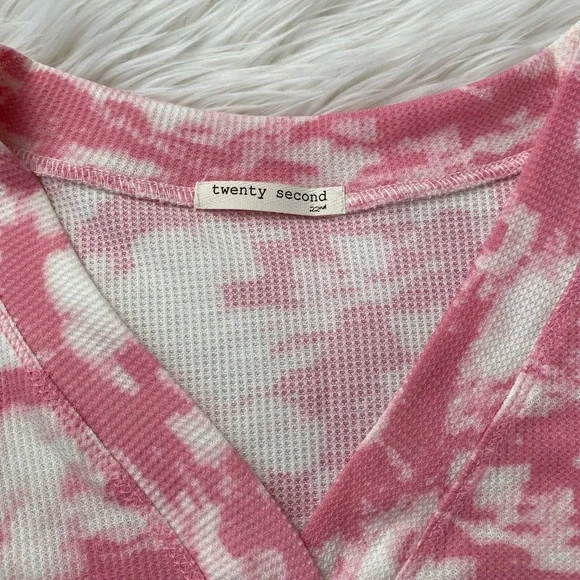 {Twenty Second x Pink Lily} Wonderfully Adored Tie Dye Tee - Women's Small - Picture 3 of 6